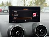 Miniature AUDI Q2