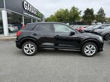 Miniature AUDI Q2