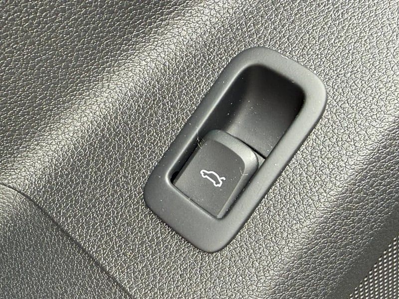 Photo de la voiture AUDI Q2 35 TFSI 150 S tronic 7 S line