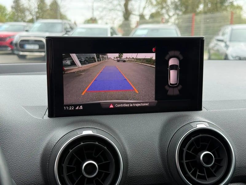 Photo de la voiture AUDI Q2 35 TFSI 150 S tronic 7 S line