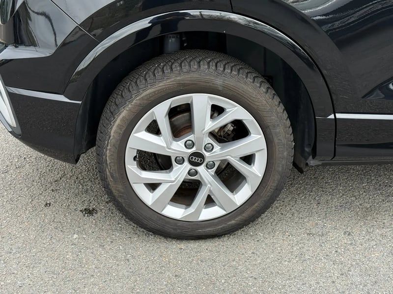 Photo de la voiture AUDI Q2 35 TFSI 150 S tronic 7 S line