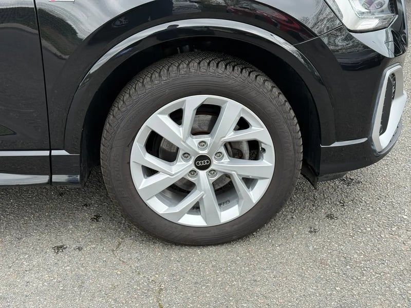 Photo de la voiture AUDI Q2 35 TFSI 150 S tronic 7 S line