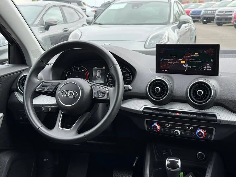 Photo de la voiture AUDI Q2 35 TFSI 150 S tronic 7 S line