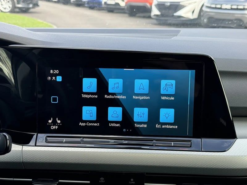 Photo de la voiture VOLKSWAGEN GOLF 2.0 TDI SCR 150 DSG7 Life Plus