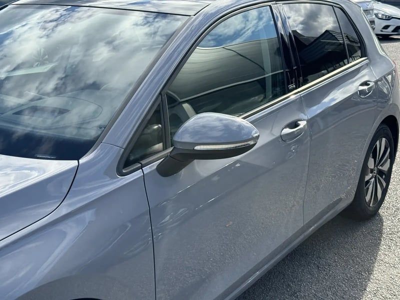 Photo de la voiture VOLKSWAGEN GOLF 2.0 TDI SCR 150 DSG7 Life Plus