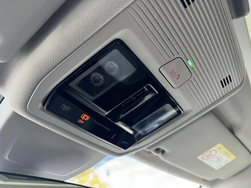 Photo de la voiture VOLKSWAGEN GOLF 2.0 TDI SCR 150 DSG7 Life Plus