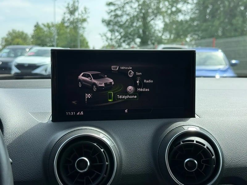 Photo de la voiture AUDI Q2 35 TFSI 150 S tronic 7 S line