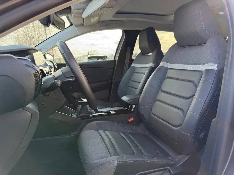 Photo de la voiture CITROEN C4 PureTech 130 BVM6 Max