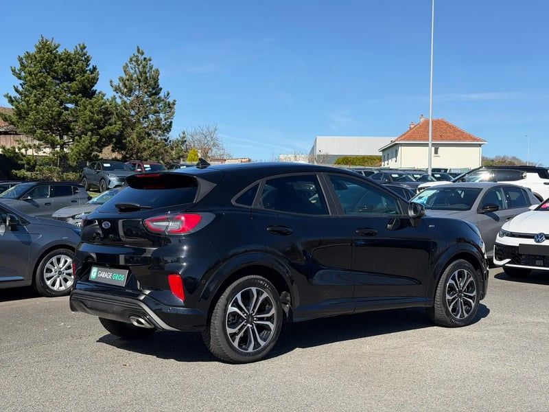 Photo de la voiture FORD PUMA 1.0 EcoBoost 155 ch mHEV S&S Powershift ST-Line