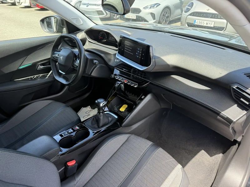 Photo de la voiture PEUGEOT 2008 BlueHDi 110 S&S BVM6 Allure Pack