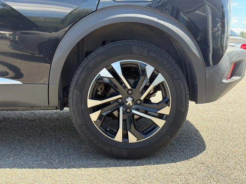 Photo de la voiture PEUGEOT 2008 BlueHDi 110 S&S BVM6 Allure Pack