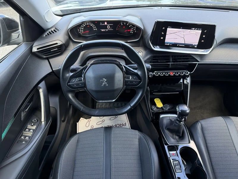 Photo de la voiture PEUGEOT 2008 BlueHDi 110 S&S BVM6 Allure Pack