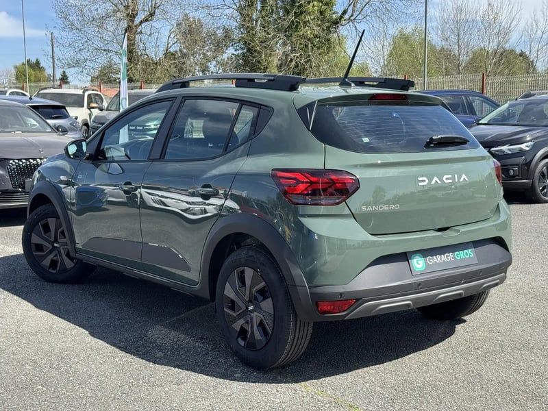 Photo de la voiture DACIA SANDERO ECO-G 100 GSR2 Stepway Expression