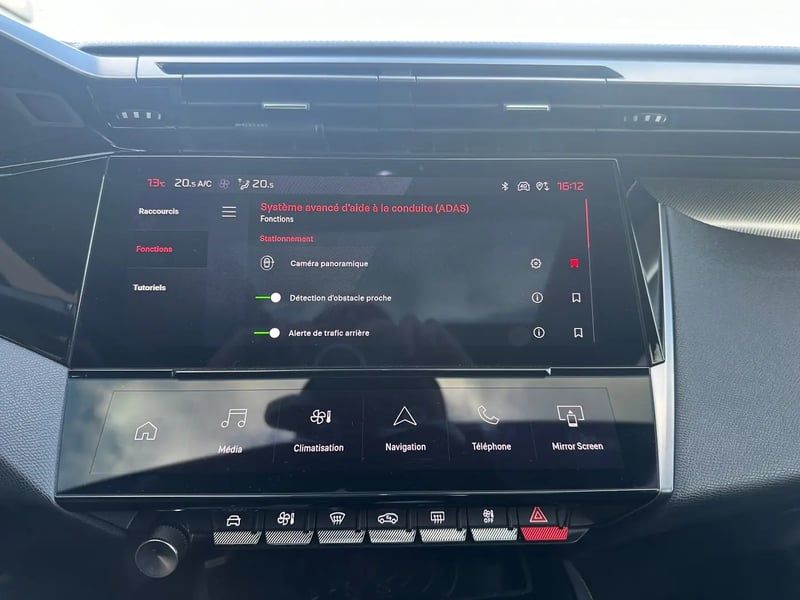 Photo de la voiture PEUGEOT 308 PureTech 130ch S&S EAT8 GT