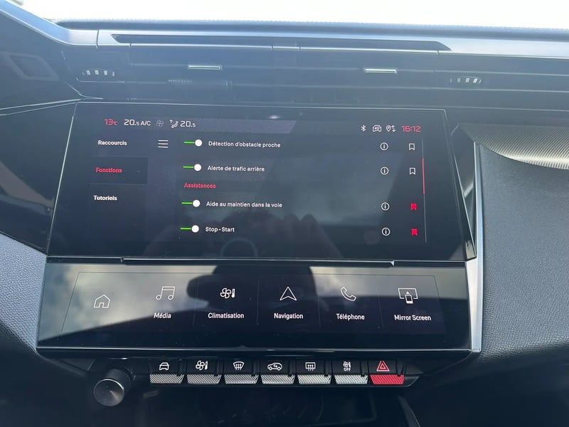 Photo de la voiture PEUGEOT 308 PureTech 130ch S&S EAT8 GT