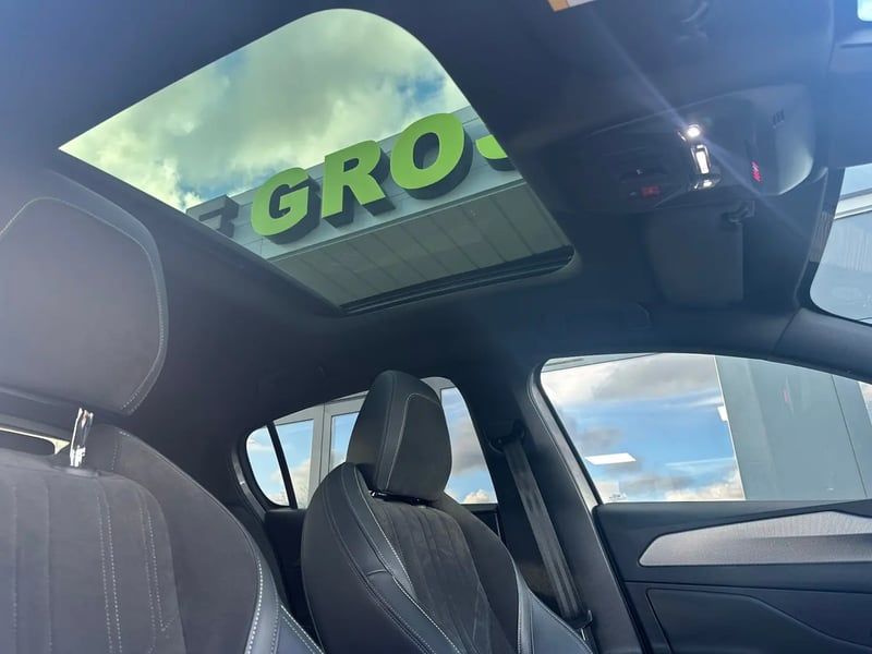 Photo de la voiture PEUGEOT 308 PureTech 130ch S&S EAT8 GT