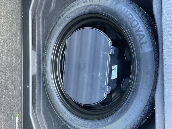 Photo de la voiture PEUGEOT 3008 BlueHDi 130ch S&S EAT8 Allure Pack