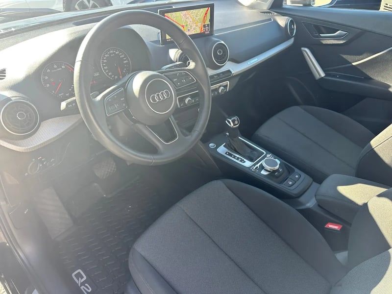 Photo de la voiture AUDI Q2 35 TFSI 150 S tronic 7 S line