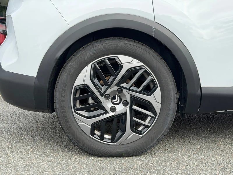 Photo de la voiture CITROEN E-C4 136 ch autonomie standard Automatique Plus