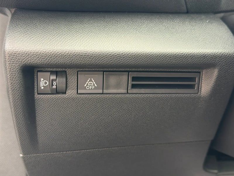 Photo de la voiture CITROEN E-C4 136 ch autonomie standard Automatique Plus