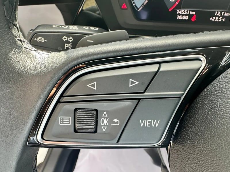 Photo de la voiture AUDI A3 SPORTBACK TFSI Mild Hybrid 116 S tronic 7 Design