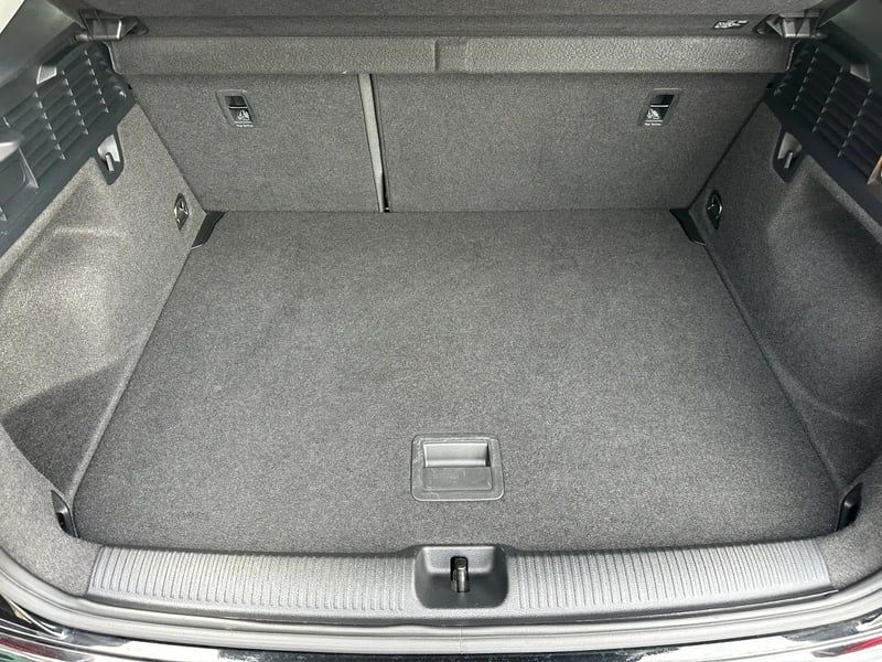 Photo de la voiture AUDI Q2 35 TFSI 150 S tronic 7 S line