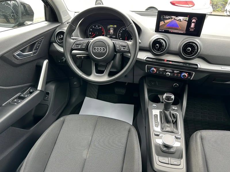 Photo de la voiture AUDI Q2 35 TFSI 150 S tronic 7 S line