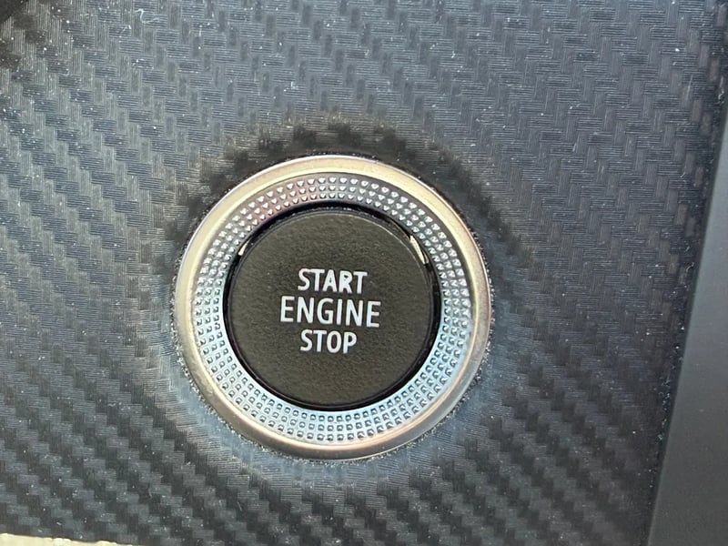 Photo de la voiture RENAULT CLIO V TCe 90 RS Line