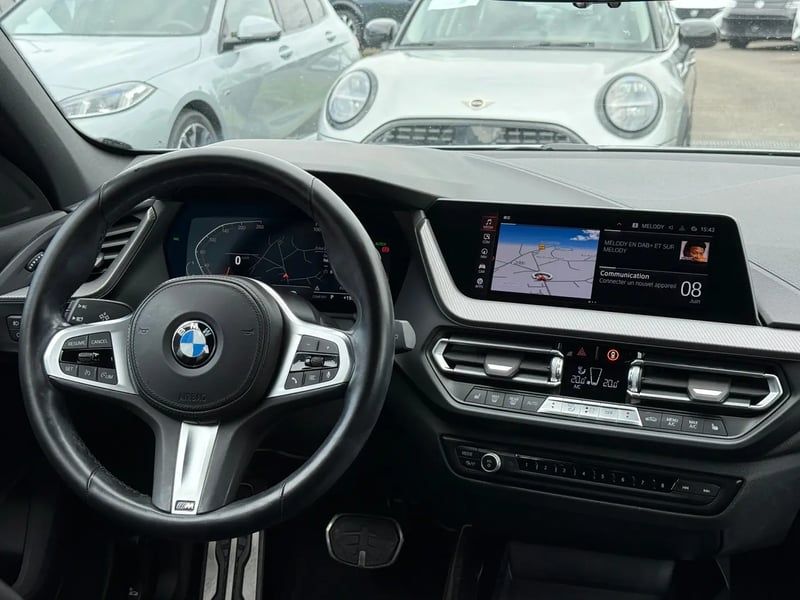Photo de la voiture BMW SERIE 1 F40 118d 150 ch BVA8 M Sport