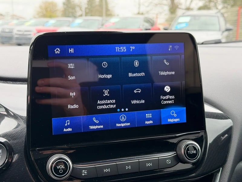 Photo de la voiture FORD PUMA 1.0 EcoBoost 155 ch mHEV S&S Powershift ST-Line