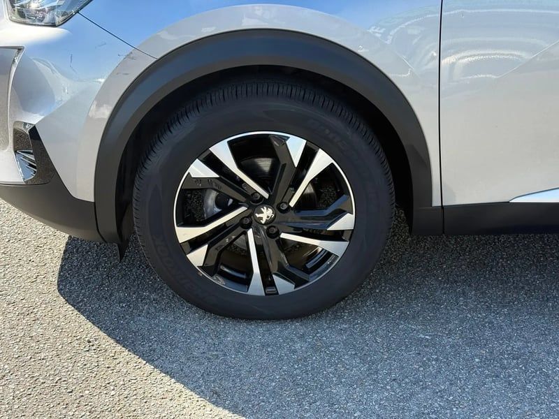 Photo de la voiture PEUGEOT 2008 BlueHDi 110 S&S BVM6 Allure Pack