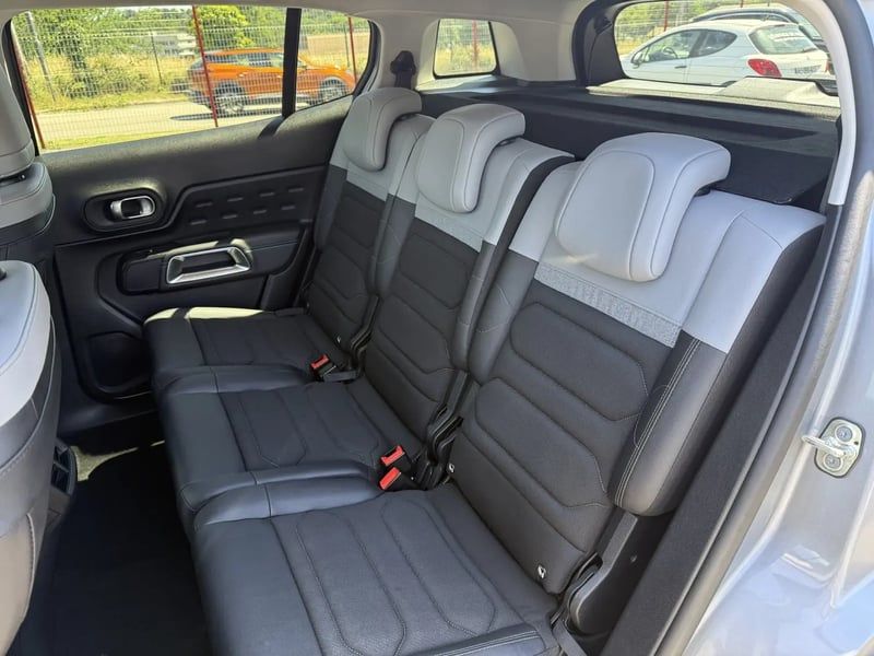 Photo de la voiture CITROEN C5 AIRCROSS Hybride 136 e-DCS6 Max