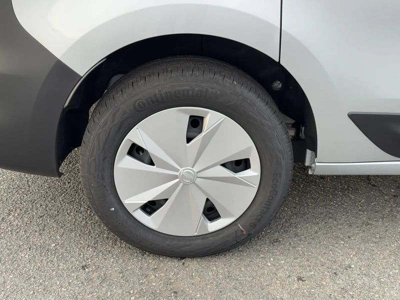 Photo de la voiture NISSAN TOWNSTAR FOURGON ELECTRIQUE EV FOURGON L1 45KWH CHARGEUR 22KW GSR2B ACENTA