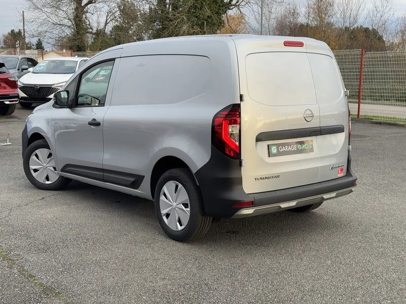 Photo de la voiture NISSAN TOWNSTAR FOURGON ELECTRIQUE EV FOURGON L1 45KWH CHARGEUR 22KW GSR2B ACENTA