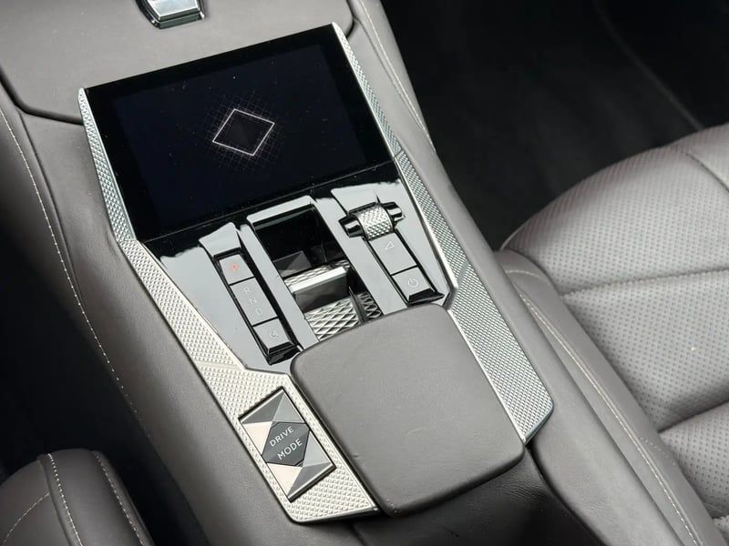 Photo de la voiture DS DS 4 PureTech 130 EAT8 Opera