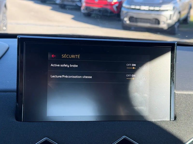 Photo de la voiture DS DS 3 CROSSBACK DS3 Crossback PureTech 100 BVM6 Chic