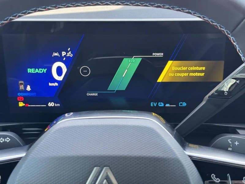 Photo de la voiture RENAULT ESPACE VI E-Tech full hybrid 200 GSR2 esprit Alpine