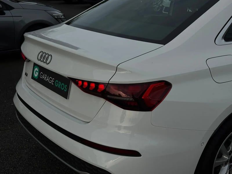 Photo de la voiture AUDI A3 BERLINE TFSI Mild Hybrid 116 S tronic 7 Design