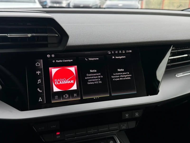 Photo de la voiture AUDI A3 BERLINE TFSI Mild Hybrid 116 S tronic 7 Design