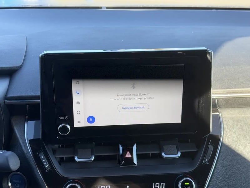 Photo de la voiture TOYOTA COROLLA HYBRIDE MY22 122h Dynamic