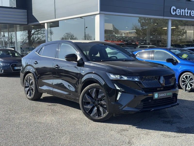 Photo de la voiture RENAULT RAFALE E-Tech full hybrid 200 esprit Alpine