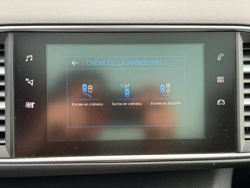 Photo de la voiture PEUGEOT 308 SW 1.2 PureTech 130ch S&S BVM6 GT Line
