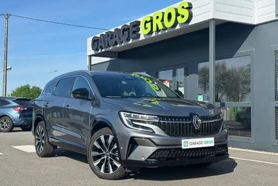 Photo de présentation de la voiture RENAULT ESPACE VI E-Tech full hybrid 200 GSR2 Techno