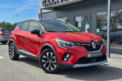 Photo de présentation de la voiture RENAULT CAPTUR TCe 90 Techno