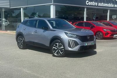 Photo de présentation de la voiture PEUGEOT 2008 Hybrid 145 e-DCS6 Style