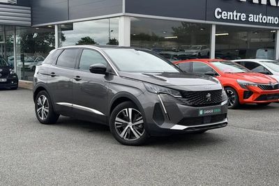 Photo de présentation de la voiture PEUGEOT 3008 Hybrid 180 e-EAT8 Allure Pack
