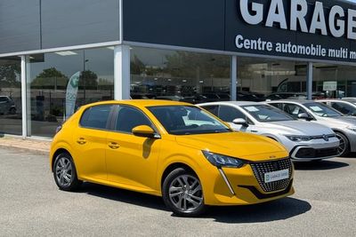 Photo de présentation de la voiture PEUGEOT 208 PureTech 100 S&S BVM6 Active Pack