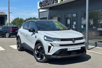 Photo de présentation de la voiture RENAULT CAPTUR E-Tech full hybrid 145 ch Techno
