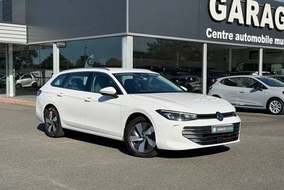 Photo de présentation de la voiture VOLKSWAGEN PASSAT 2.0 TDI EVO SCR 150 DSG7 Life Plus